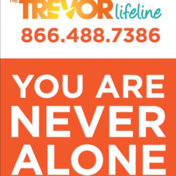 🌈 Pride! Rainbow Heart Bracelet - Picture 4 of 4